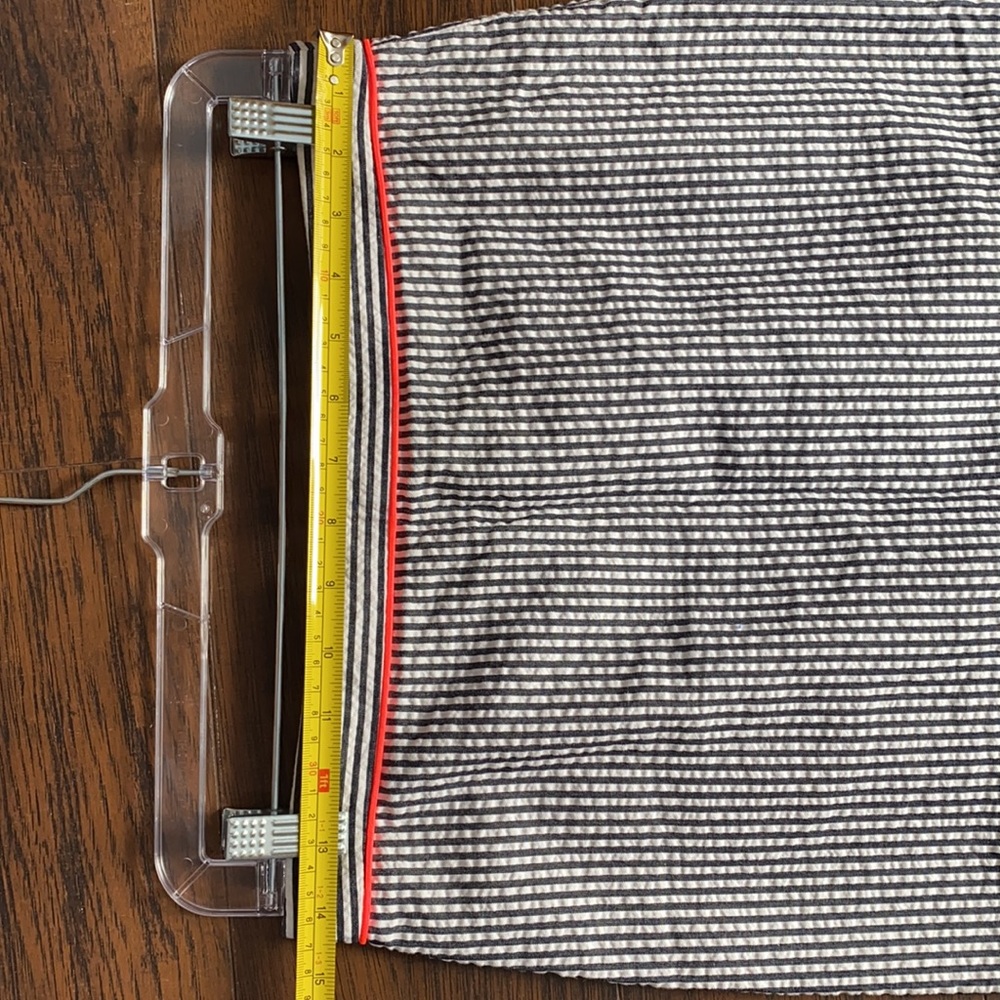 Seer Sucker Pencil Skirt - Picture 9 of 12